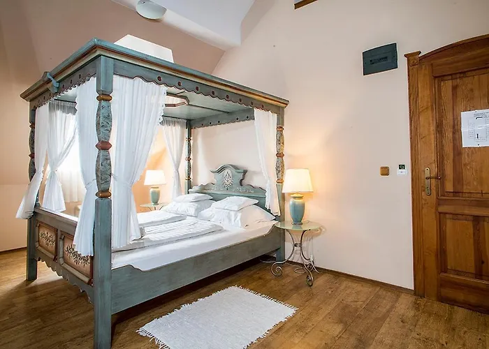 Gastland M1 & Conference Center 3*